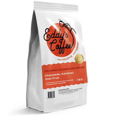 Zak Colombia Sugarcane Decaf koffiebonen op witte achtergrond